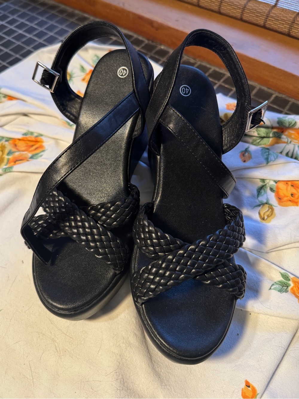 Women’s Black Braided Strap Sandals - Unbranded